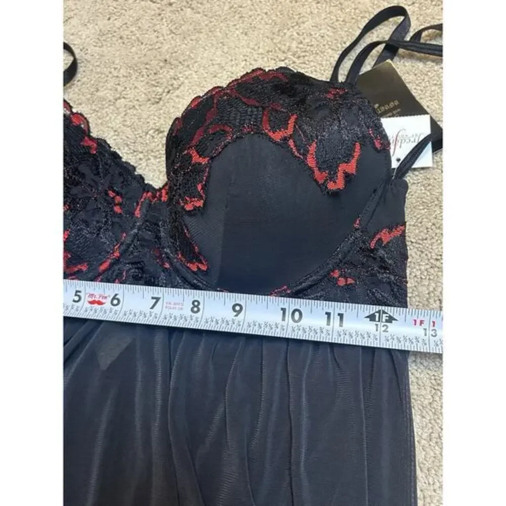 NWT Fredericks Of Hollywood Lace Babydoll Thong Set Size M Two Piece Garter Belt